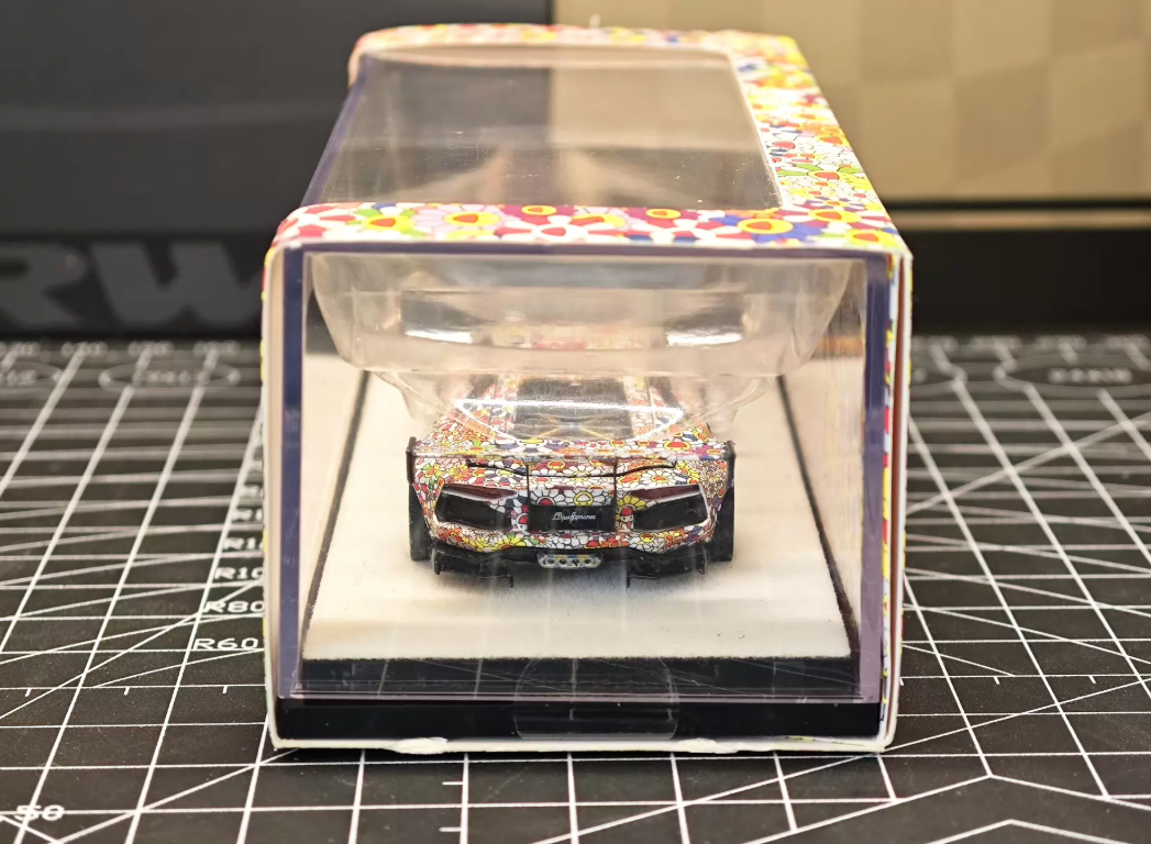 PGM 1:64 Lamborghini Huracan Sunflower Pattern Diecast Model