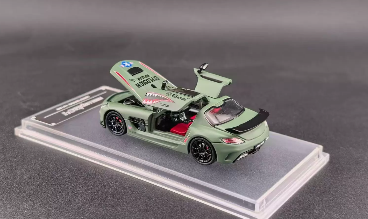 Fine Works64 1/64 Mercedes SLS AMG BS Air Force Green Alloy Model