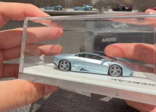 Tardis 1/64 Lamborghini Reventon Ice Blue