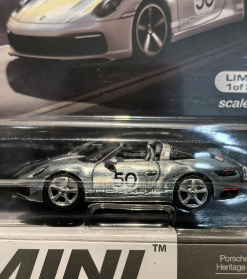 MINI GT 507 Porsche 911 Targa 4S Heritage Silver Chase 100 Units