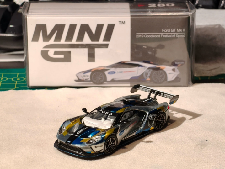 MINI GT 280 Ford GT Mk II 2019 Goodwood Clear Coat Chase