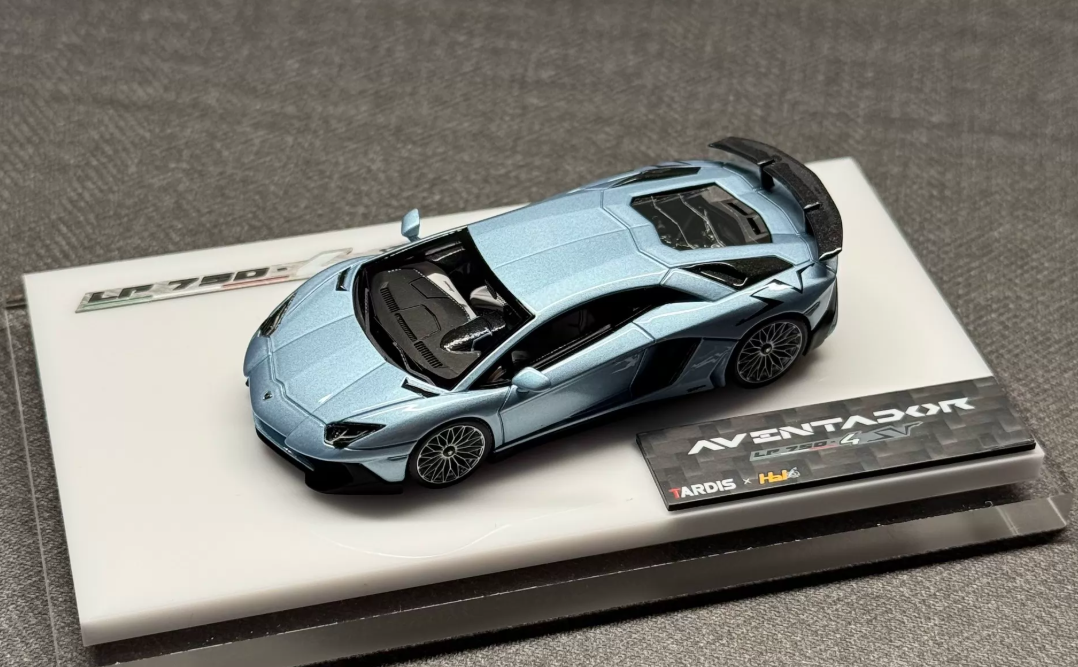 Tardis x Halo 1/64 Lamborghini Aventador LP750-4 SV Clear Water Blue