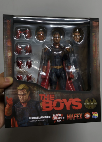 MAFEX No.151 The Boys Homelander Action Figure