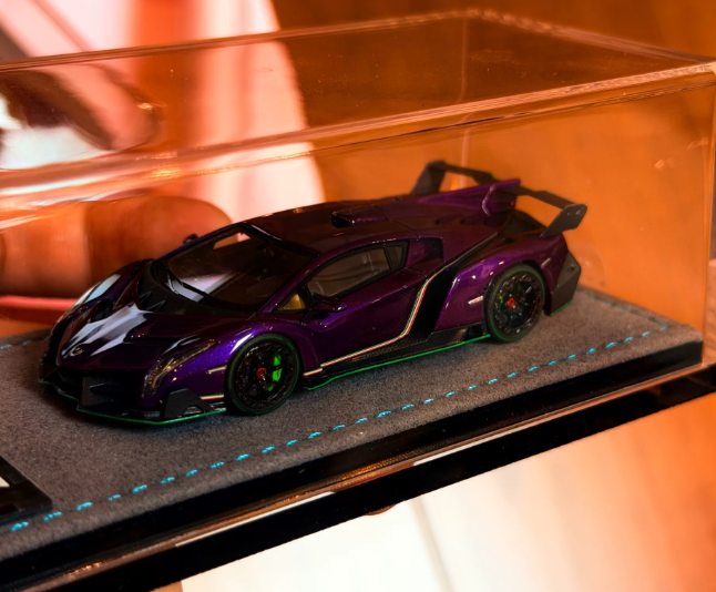 DMH 1/64 Lamborghini Veneno Purple Resin 2013 Limited 299