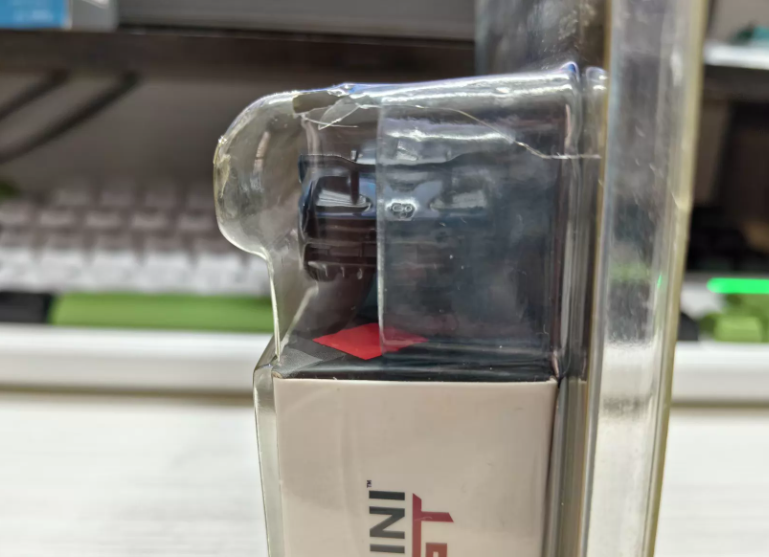 MINI GT 13 McLaren Senna MiJo Exclusive Blister 1/64