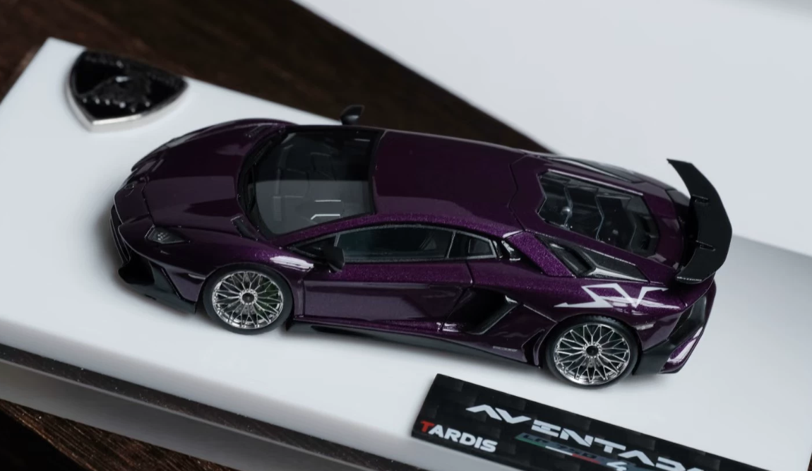 Tardis 1/64 Lamborghini Aventador LP750 SV Dawn Sky Purple
