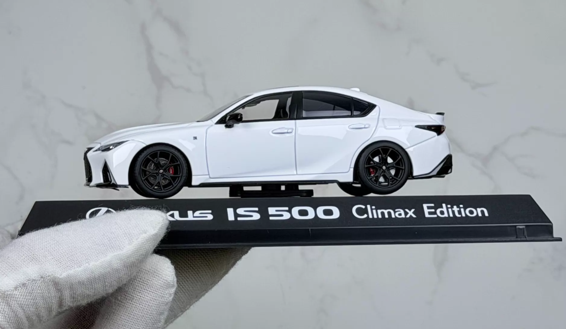 Kyosho 1/43 Lexus IS500 Climax Edition White Diecast Model