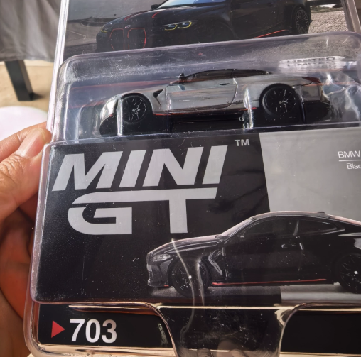 MINI GT 703 BMW M4 CSL Black Sapphire Chase MiJo Blister 1/64
