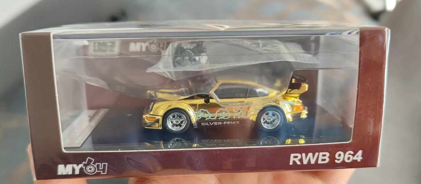 Motorhelix 1/64 Porsche 964 RWB Silver-Fenix Gold TMCS Exclusive