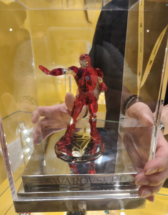 Swarovski Marvel Iron Man Crystal Figurine 5649305 Collectible
