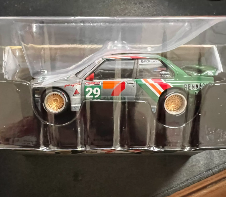 Kaido House Mini GT 1/64 BMW M3 E30 Larry Chen 7-Eleven Raw Chase
