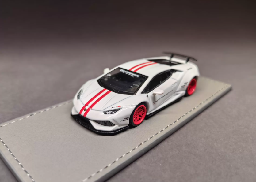 MINI GT 148 LB Works Lamborghini Huracan White Red Stripes