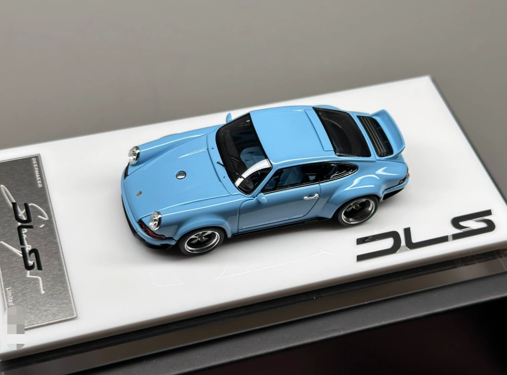 Deepmaker 1/64 Porsche 911 Singer DLS Meissen Blue