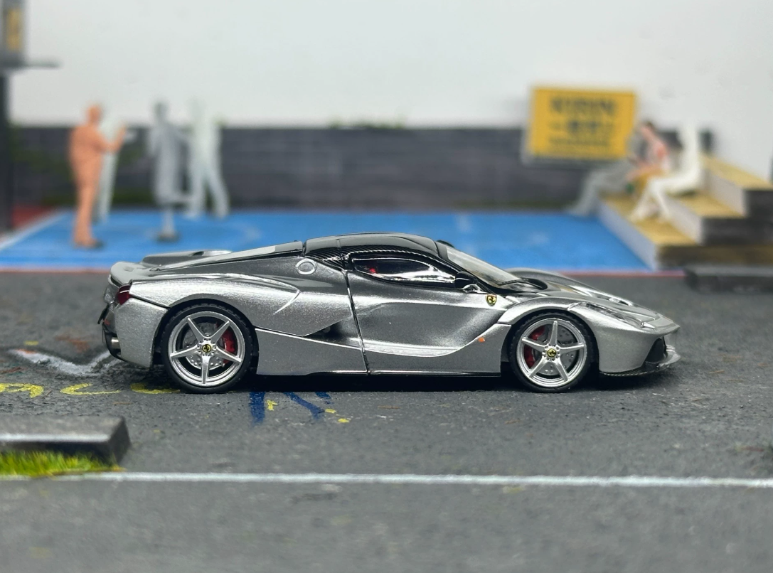 Street Buster 1/64 Ferrari LaFerrari Silver