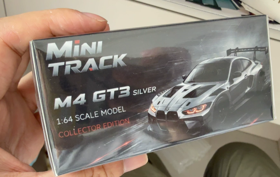 MINITRACK 1/64 BMW M4 GT3 Silver Carbon Roof Alloy Model