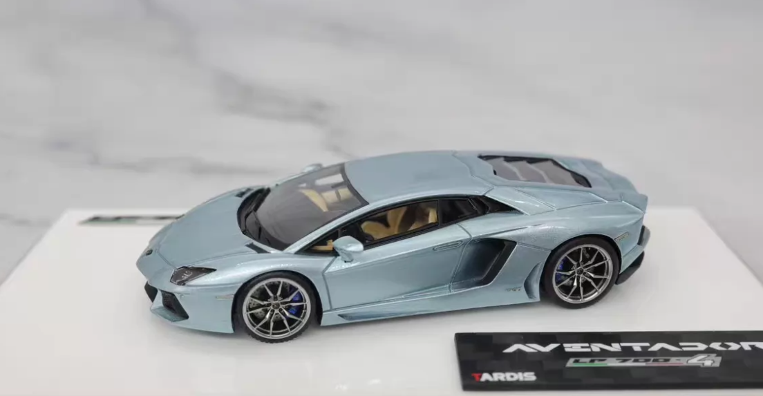 Tardis 1/64 Lamborghini Aventador LP700-4 Ice Blue