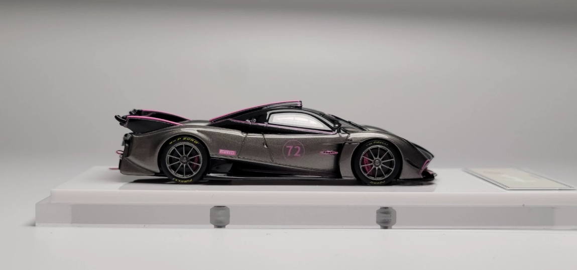 DMY 1/64 Pagani Huayra R Custom Grey Pink Livery