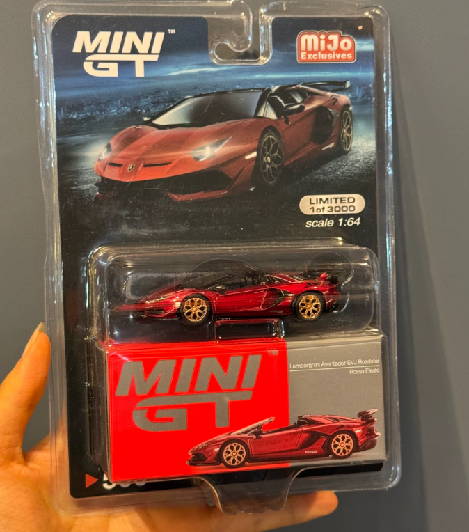 MINI GT 1:64 Lamborghini Aventador SVJ Roadster Rosso Efesto Limited Diecast