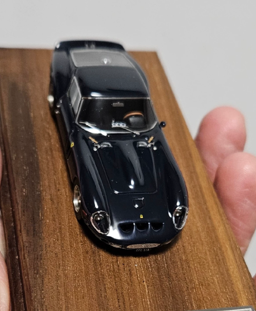 SCM MY64 1:64 Ferrari 250 GTO Midnight Blue Wood Base Resin Model