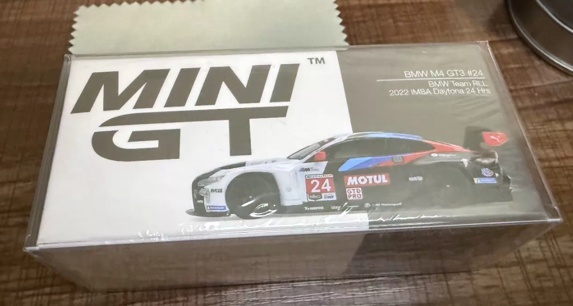 MiniGT 1/64 BMW M4 GT3 #24 2022 IMSA Daytona Motul Edition