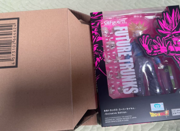 Bandai SHF Dragon Ball Super Future Trunks SSJ Exclusive Edition