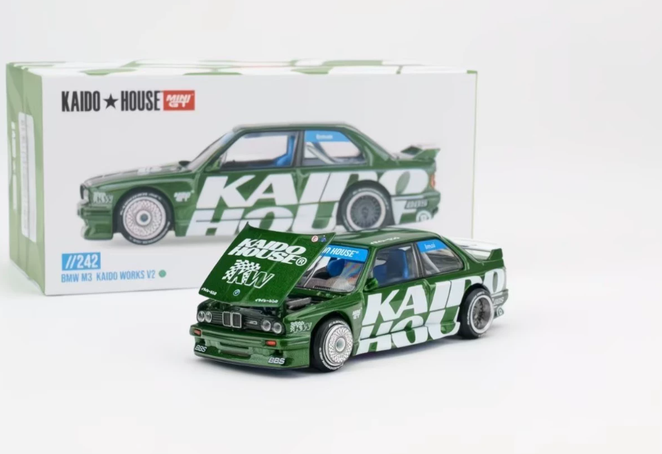Kaido House Mini GT 1/64 BMW M3 E30 Kaido Works V2 Green