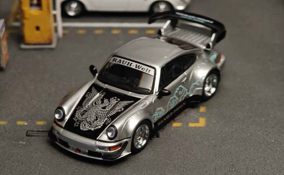 MOTORHELIX 1/64 Porsche 911 964 RWB Silver-Fenix Shenzhen Show