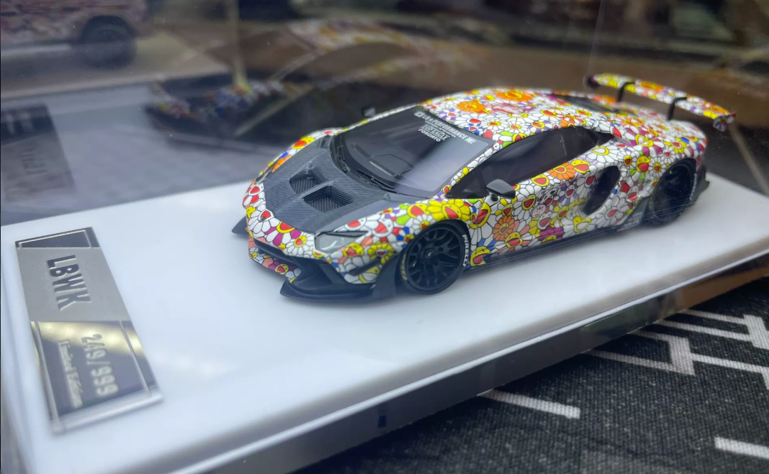 TP 1:64 Lamborghini LP700-4 Murakami Sunflower Resin Model