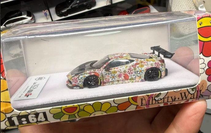 JEC 1:64 Ferrari 458 LBWK GT Sunflower Livery Model