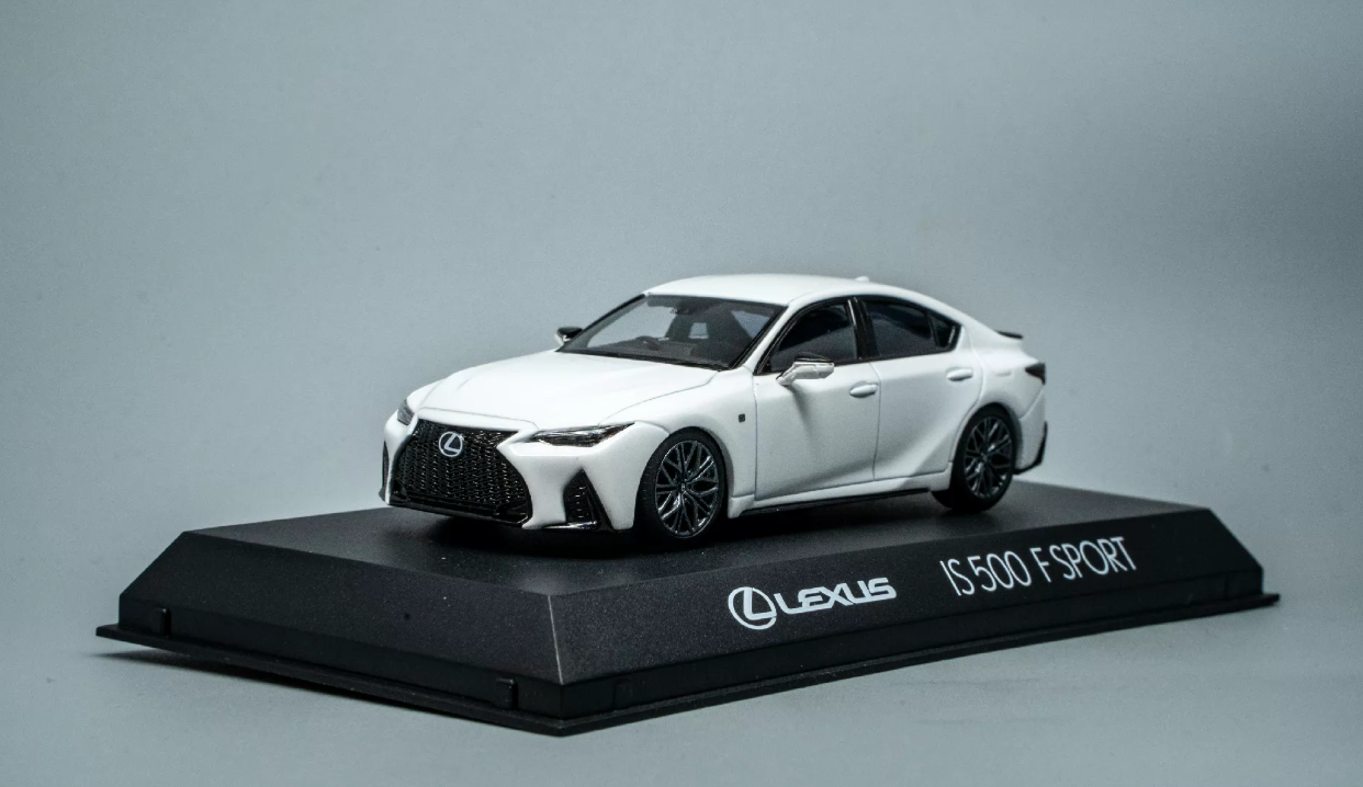 Kyosho 1/43 Lexus IS500 F Sport White Diecast Model